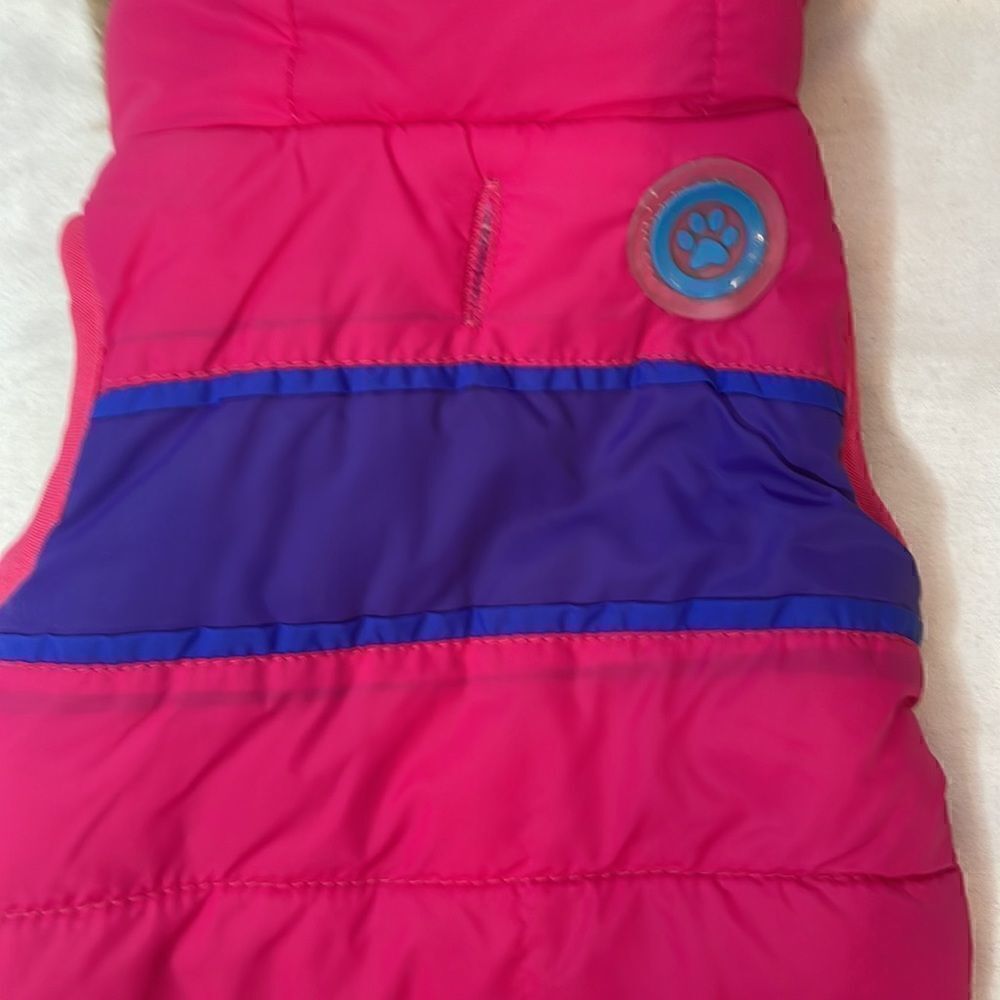 Dog Quilted Fleece Jacket. - Picture 5 of 9